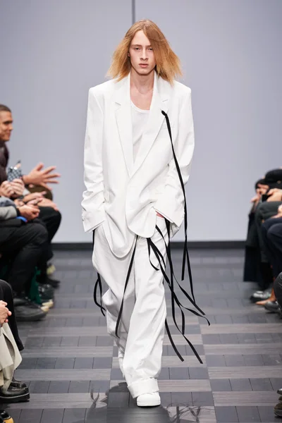 Look 5
